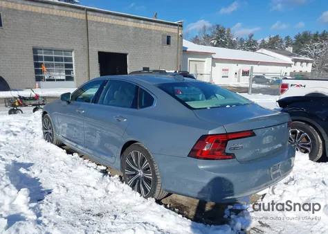 2022 Volvo S90 B6 Inscription z USA, uszkodzony, nr VIN LVY062ML9NP269250